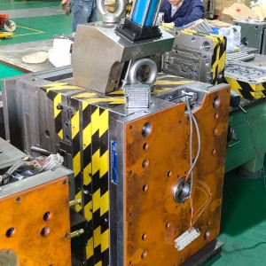 Professionele op maat gemaakte fabrikanten van industriële plastic onderdelen Spuitgietmatrijs