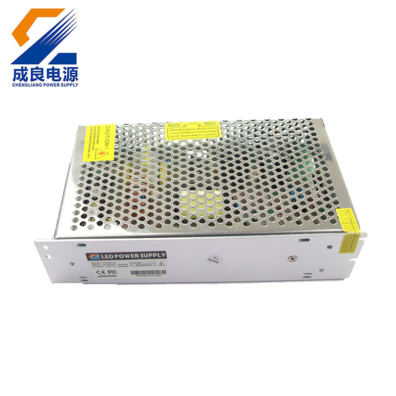 110 V 220 V AC DC LED Driver 12 V 20A 240 W Voeding Voor LED Licht CCTV Camera Machinemotoren