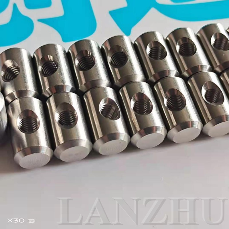 A-286 Threaded TRUNNION