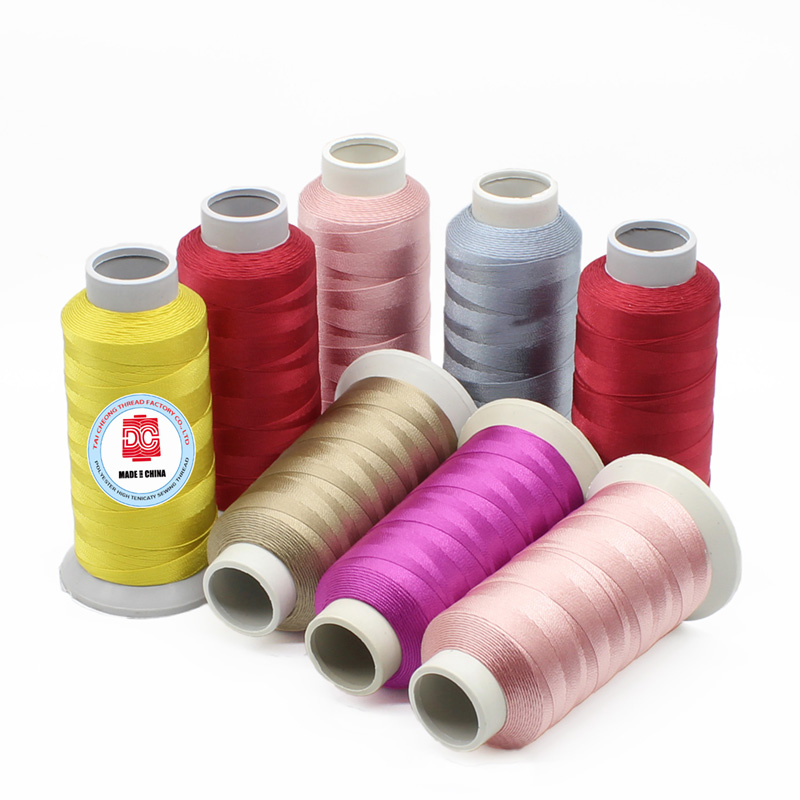 Polyester hoogwaardigenaaigaren