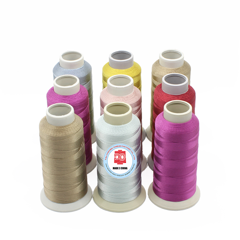 Polyester hoogwaardigenaaigaren
