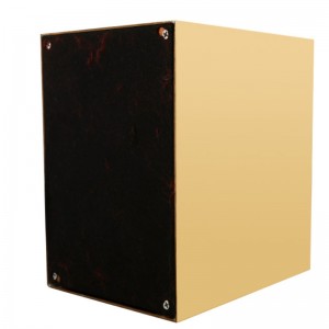 Geborsteld koperen urn