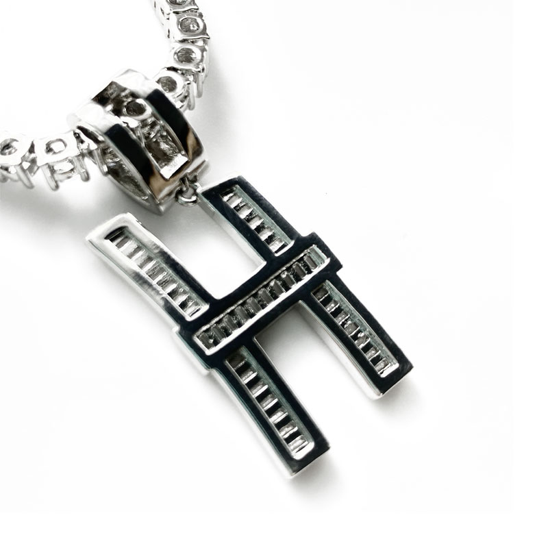 Dame Creative Metal Letter Diamond Hanger Ketting