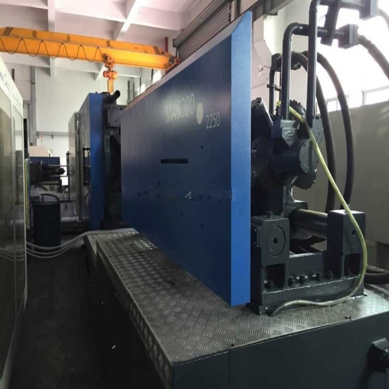 600 ton gebruikte injectie plastic vormmachine