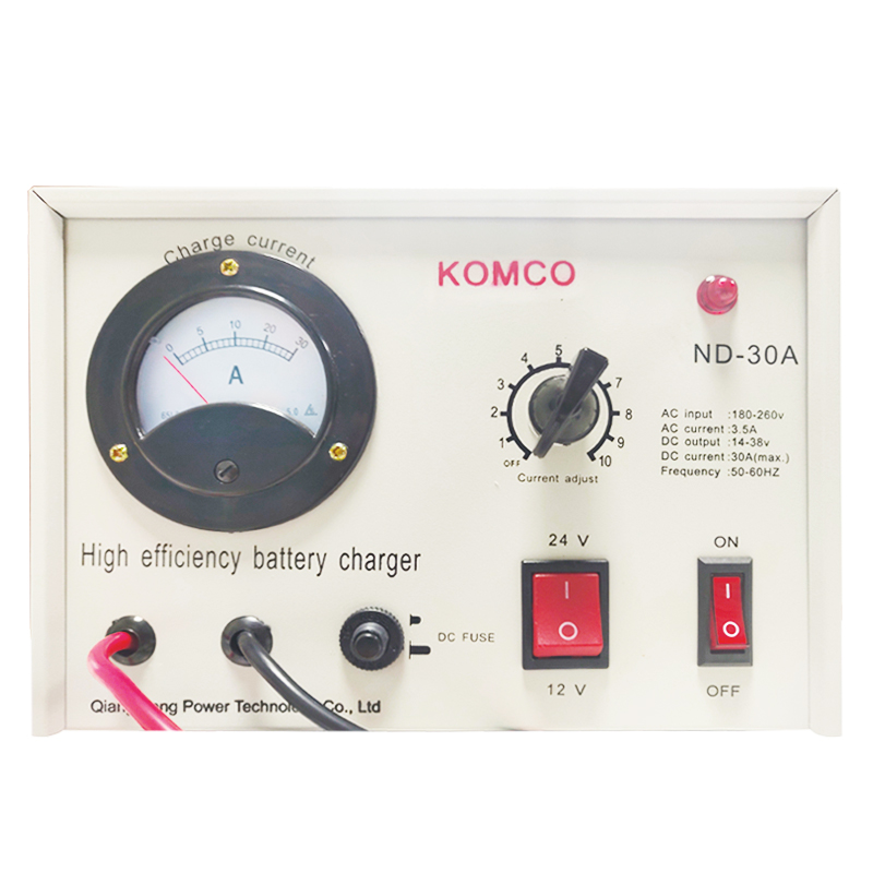 KOMCO AGM start en stopt auto's pure koperen oplader 12V24V intelligente batterijlader met een hoog vermogen.