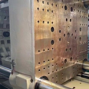 600T tweedehands spuitgieten machine