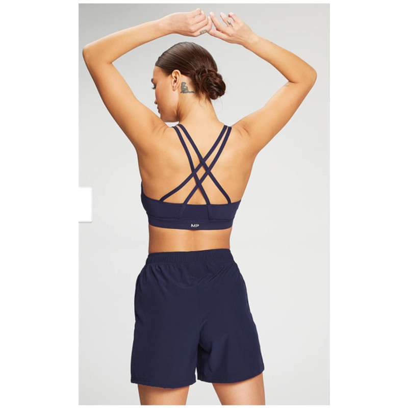 MULTI-RANGE CHRED-BACK EN INGEBOUWDE CUP SPORTS BH SET