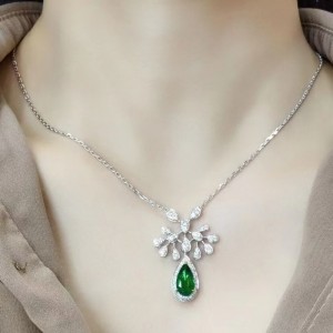 Nieuw ontwerp Privé Custom 18K Gold met 2,00ct Emerald Necklace met gilde -inspectiecertificaat