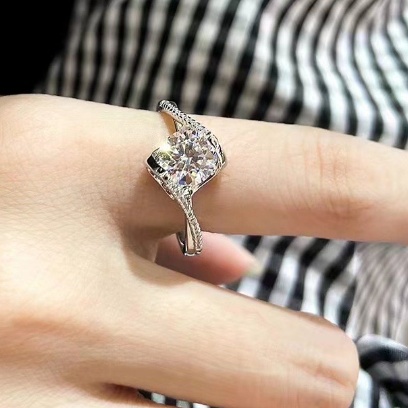 Klaar om hoogwaardige S925/18k/14k/10k goud te verzenden met moissanite/echte diamant verlovingsring