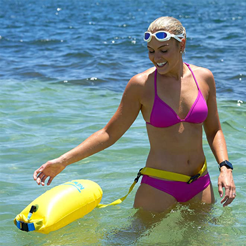 Zwemboei - zwemveiligheid float en drybag voor open water zwemmers open water zwemboei float voor veiligere zwemtraining