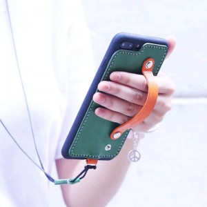 Het is geschikt voor de iphone8 mobiele telefoon beschermende lederen case. Het is gemaakt van top kalfsleer. De lederen hoes is ontworpen met een handriem. De geïmporteerde tpu+pc twee in één zacht rubberen geval is anti vallen en an...