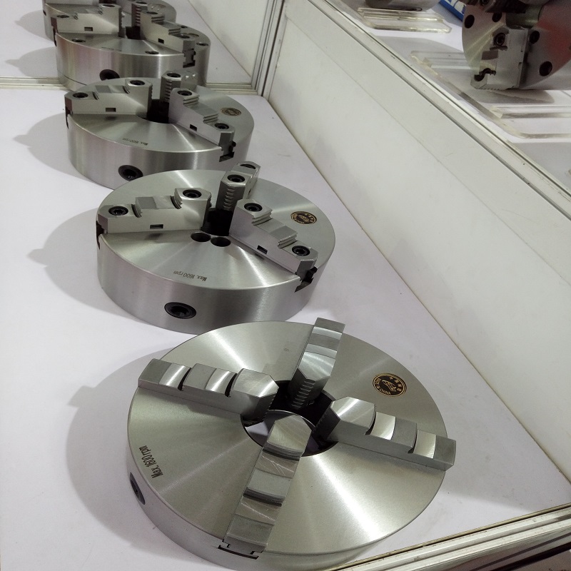 Drie-Jaw Chuck Four-Jaw Chuck Four Jaw Chuck Three-Jaw Hydraulic Chuck