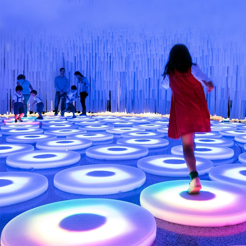 Portable Round Led Dance Floor Tiles Outdoor/indoor, Touch Control Interactive Light Up Disco Dance Floor Tile, White Plastic Sepleit Sensory en Special Education Toys for Kids