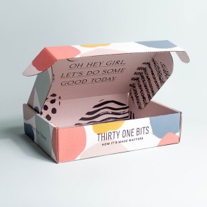 Dubbelzijdige roze vliegtuig doos vierkant express t-shirt verpakking doos multi-size kleurendoos gegolfde doos