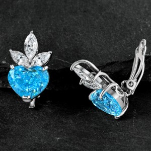 Hartvormigenieuwe oorclip oorrang