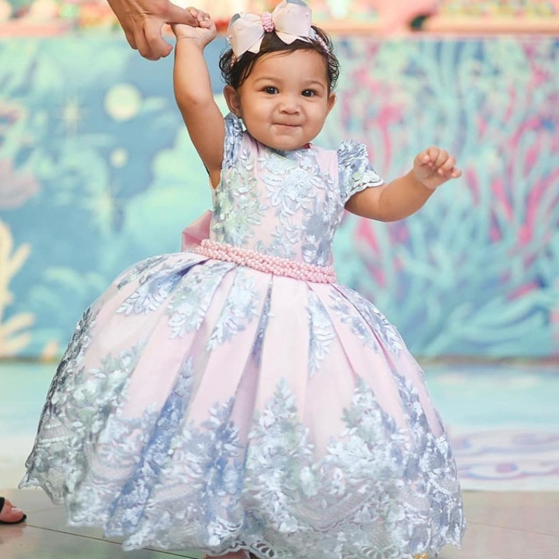 Meisje bloem bedrukte feestjurk elegante tule boog prinses jurk borduurwerkbaljurk