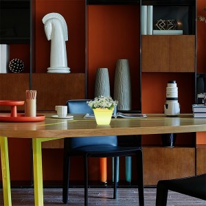 RGB Kleurverandering LED Plant Pot Tafel Lamp Touch Regeling, Modern Simple PE Plastic Flower Pot LED Tafellampen met vaste houten basis voor woonkamer/bedroom/office