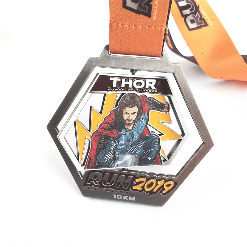 Knip zinklegeringsmedailles op maat gemaakte medailles Design Super Hero Awards gouden medaille
