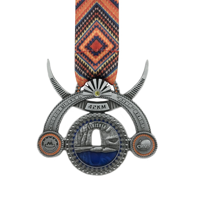 Aangepaste medaillon ketting 4d email aangepaste medaille voor souvenir
