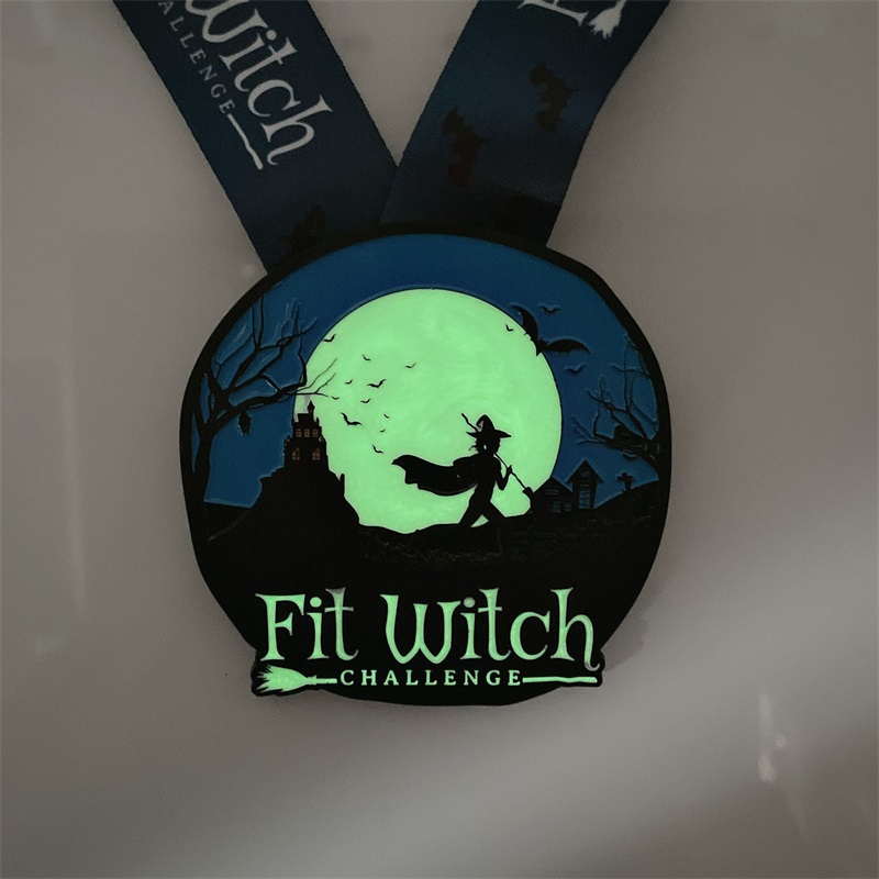 7/8-inch Matte zwarte metalen medaille Halloween Luminous Night Medals