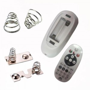 Batterijaanraakveerbatterijcontacten