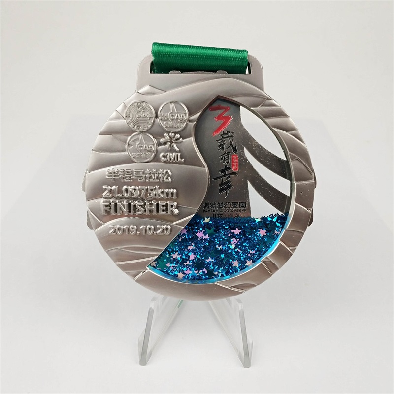 Ontwerp je eigen sportlegeringsmedaille met lanyard injecteren glitter vloeibare drijfzand zilveren medaillon