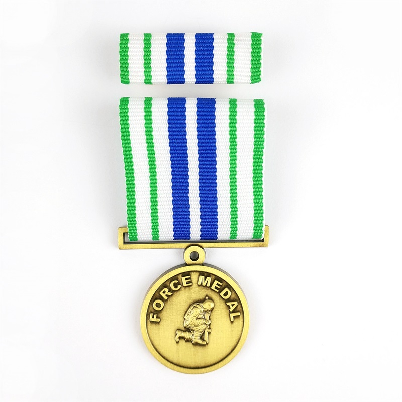 Zinklegering goud vergulde 3D gegraveerde medaille aangepaste revers pins geen minimum