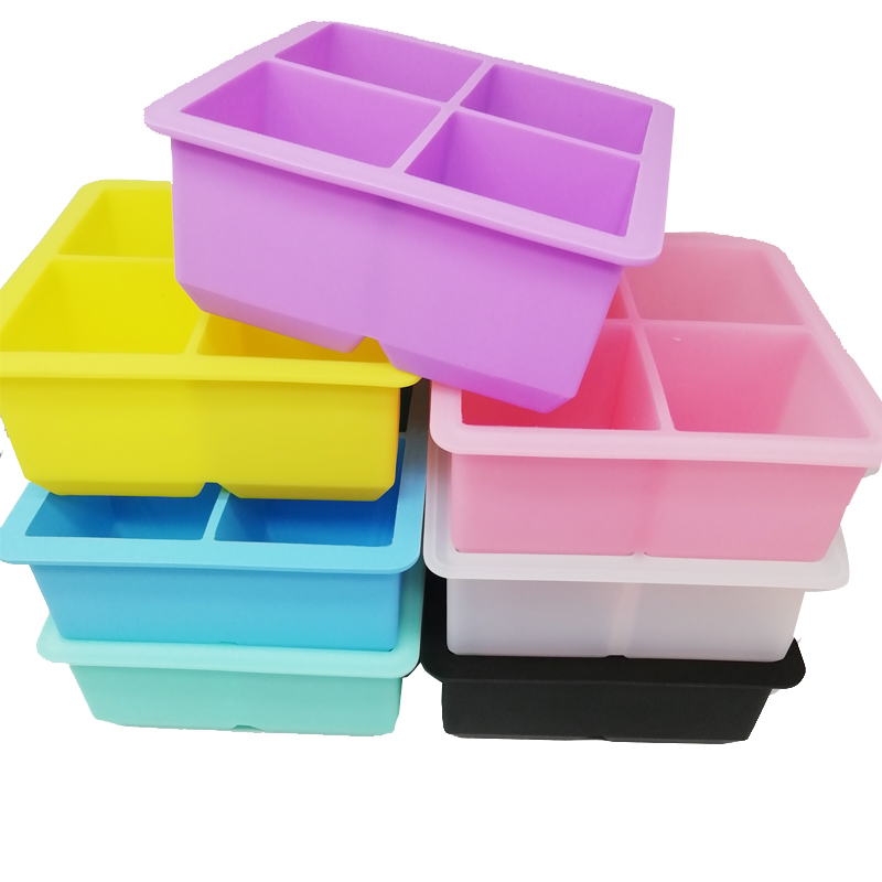 Grote ijsblokjesbakken 4 holte Siliconen Ice Cube Trays met voor vriezer stapelbare ijskubusvormen voor het maken van grote vierkante ijsblokjes voor cocktails en bourbon