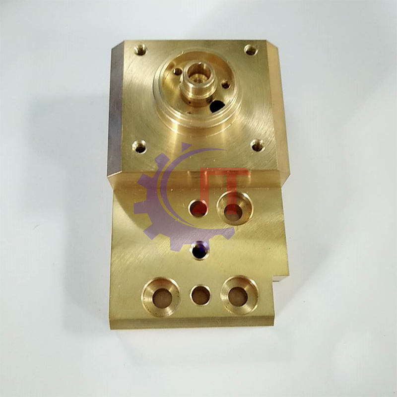 X187B621H01 X182A995H02 M701C Raadpleeg M604 Lower Guide Dies Block met 2-D6.0mm Gaten&2-M4 Tik op Cover M604 (J) L=104/96.6mm W=60/54MM H=47/47 \\ N15MM