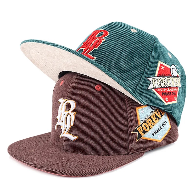 Aangepaste heren borduurwerk 5 paneel snapback corduroy caps hoeden