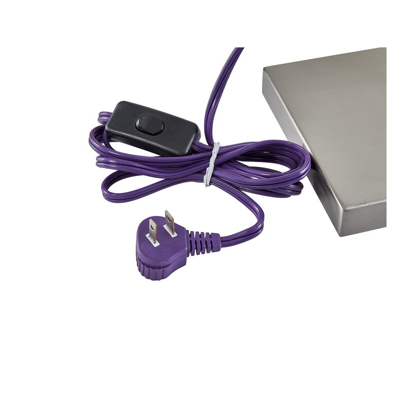 Verstelbare taaklamp op werkstation in kamers