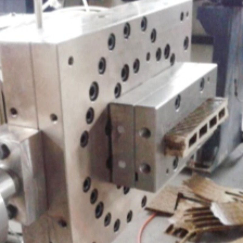 Plastic extrusievorm met PE -houten