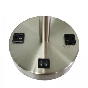 Eenvoudige stijl geborsteldenikkelafwerkingnachtkastje tafellamp met een dubbele op/off rocker -schakelaar en twee handige uitlaatklep in de kamer