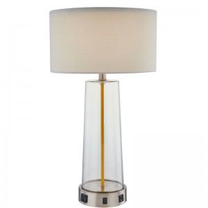 Home2 Hotel Glass Table Lamp met een op/off rocker -schakelaar, een handige uitlaat en een USB -oplaadhaven in hotelkamer