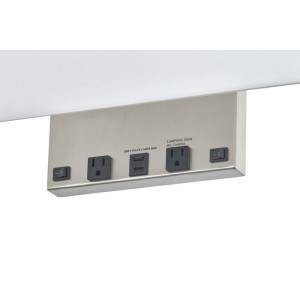 Eagles Landing Hotel rechthoekige wandlamp met geborsteldenikkelafwerking, twee op/off rocker -schakelaars, twee handige verkooppunten en een dubbele USB -haven in hotelkamer