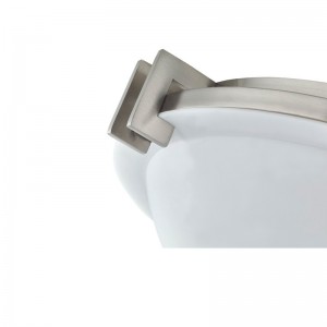 Staybridge Suites Hotel plafondlamp met geborsteldenikkelafwerking bij de kamer