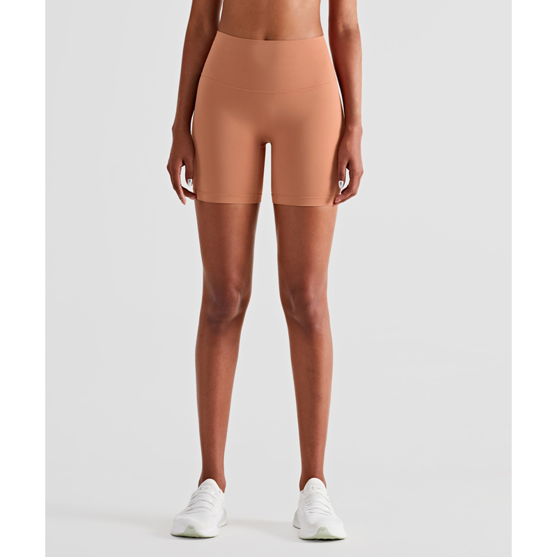 Geen T-line Peach Hip Solid Color Yoga Shorts