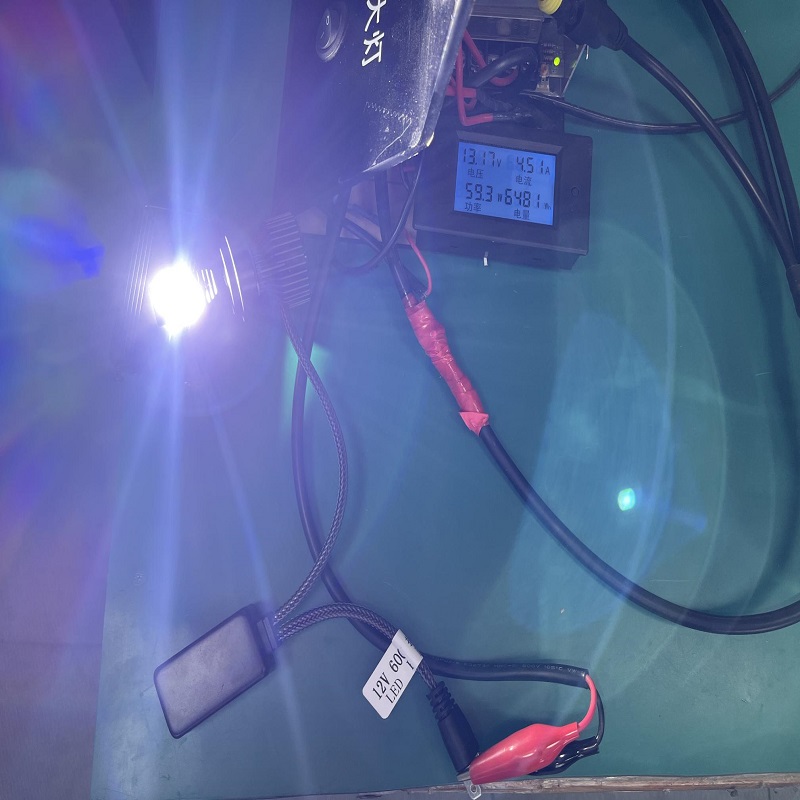 M68 LED -koplampen