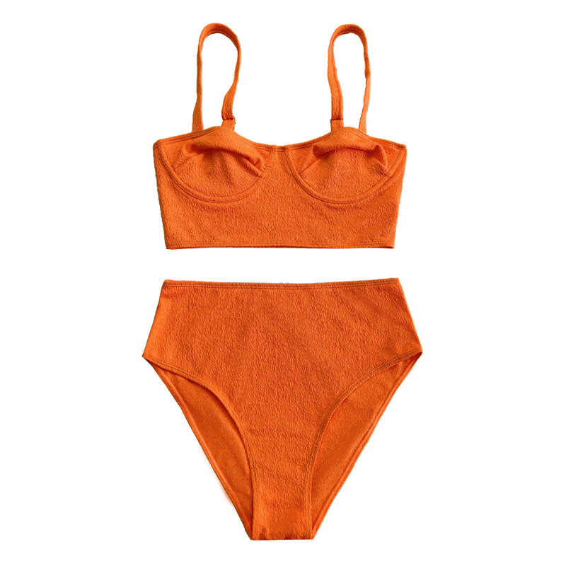 Oranje gegolfde stof brede zoom buste lijn split zwempak