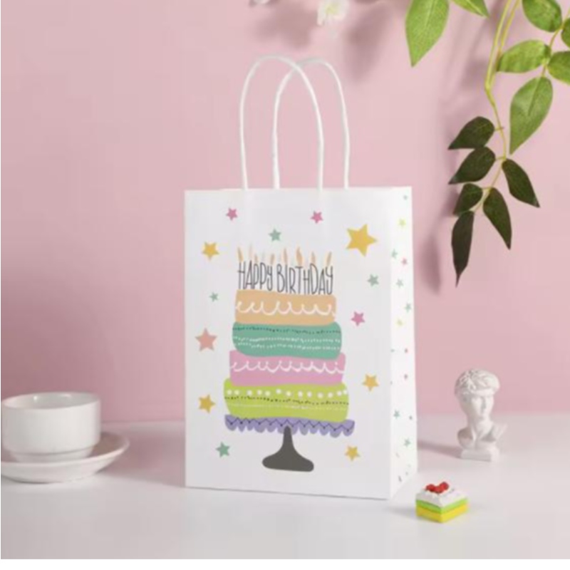 Nieuwe verjaardag Kraft Handtas Creative Cartoon Winkelpapier Bag Geschenktas Verpakking