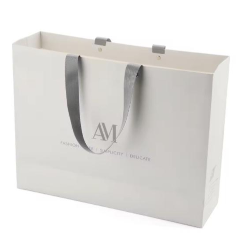 Groothandel op maat gedrukt logo Beste prijs winkelen winkels retail kleine grote luxe papieren zakken met je eigen logo