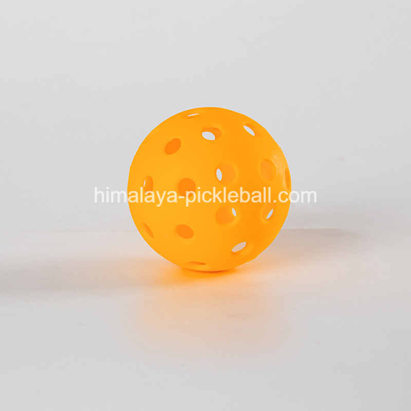 40 holes pickleball
