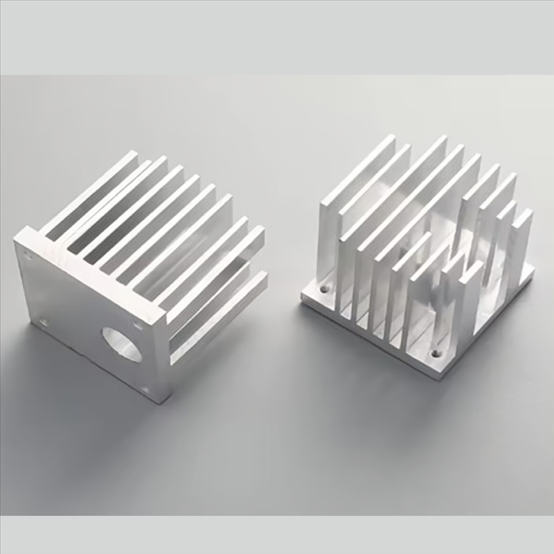 Aangepaste CNC-plaatwerk Lasersnijden Lassen Onderdelen Stempelen Service Aluminium plaatwerk Stempel Verwerking Fabricage