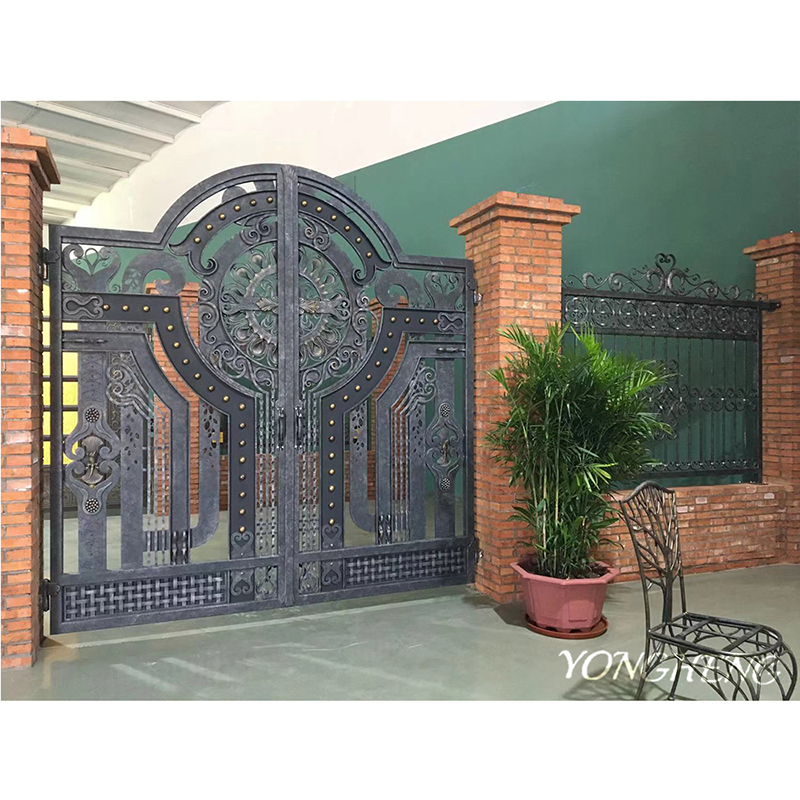 Smeedijzeren poort