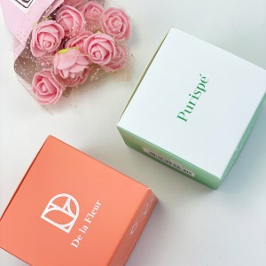 Chique cosmetische kraftpapierdoos