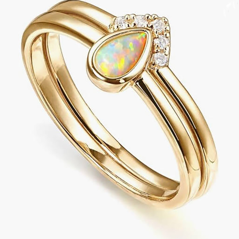 Elegant 18k goud-Geplaatste stapelbare druppel opaalring set met micro-Pavé Zirconia Accenten - Tijdloze luxe sieraden voor vrouwen