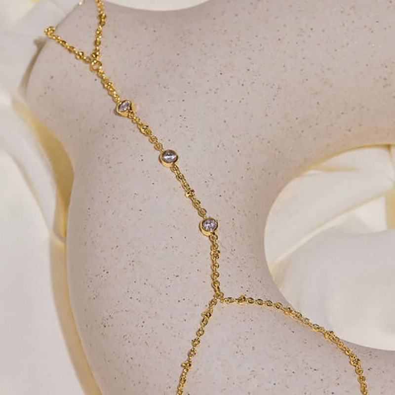 Elegant goud-Geplaatste handketen met heldere kubieke zirkonia -stenen voor bruiloften, feesten en speciale gelegenheden