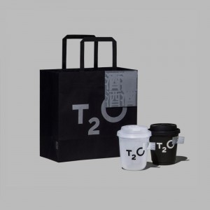 Levendige luxe papieren cadeauzakje