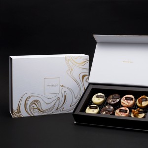 Gouden minimalistisch geschenkdoos