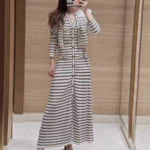 V-Nek mouwloze lange gebreide gestreepte kledingset